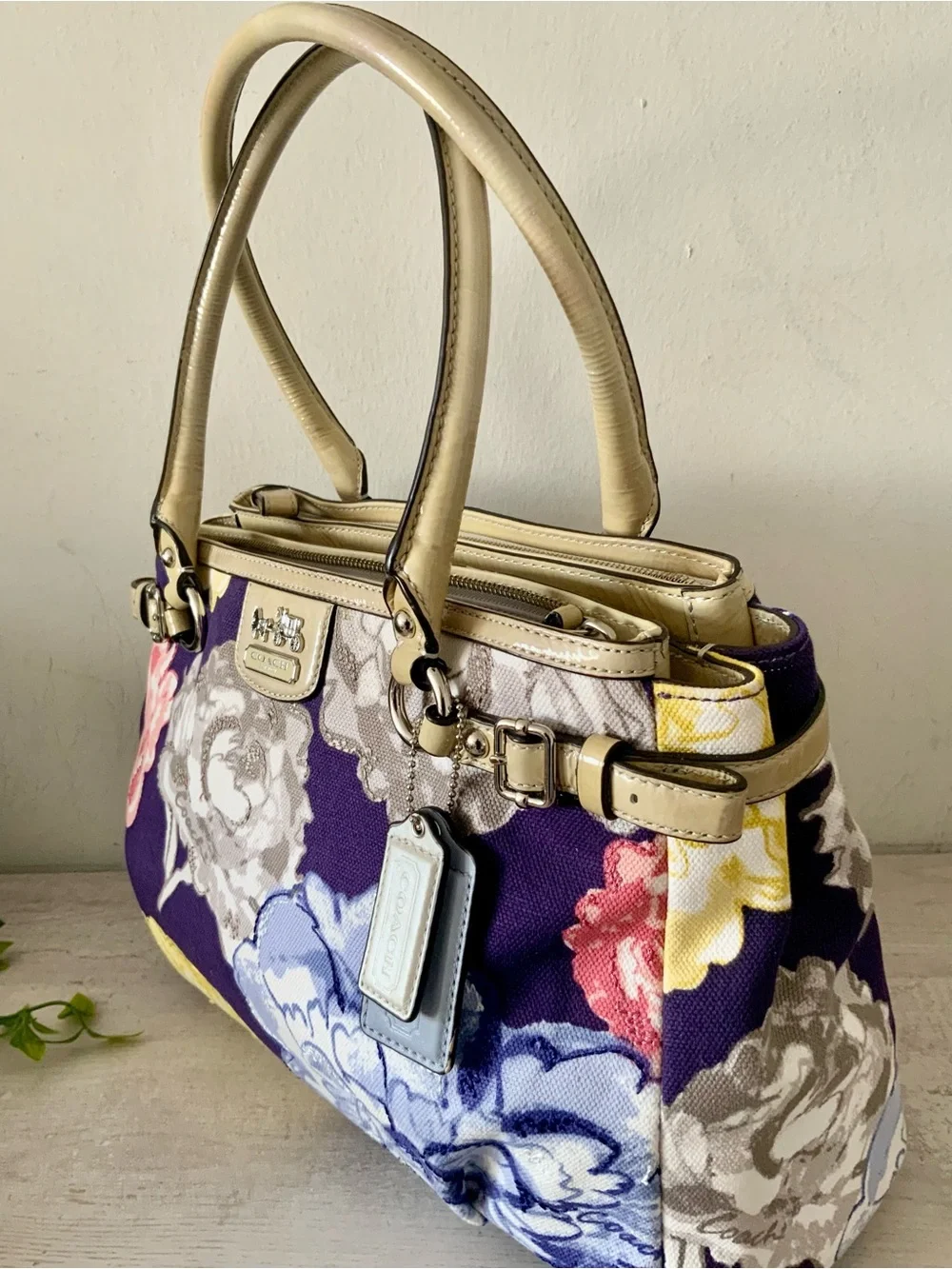 COACH MADISON MAGGIE KARA FLORAL CARRYALL FLORAL BAG - Picture 4 of 13
